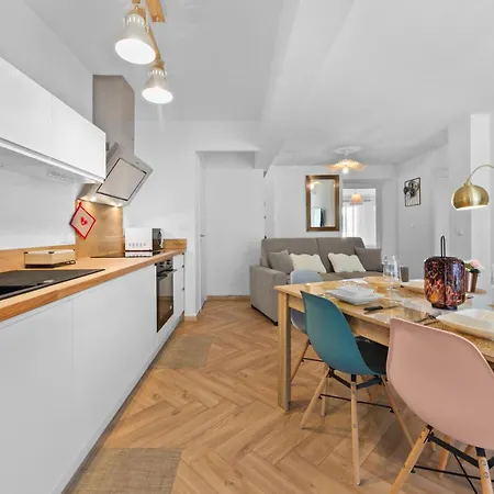 Διαμέρισμα Coeur De - A 300m Des Plages - Parking - Fn Αντίμπ