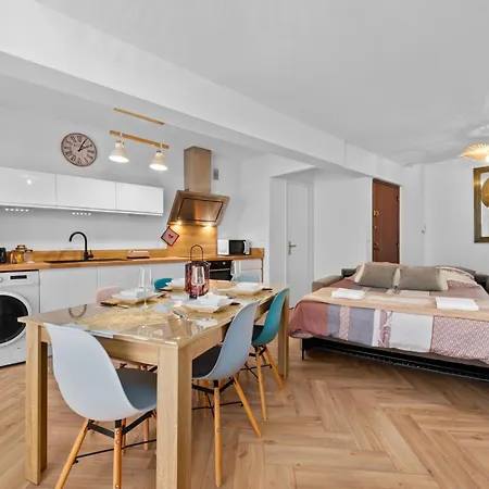 Coeur De - A 300m Des Plages - Parking - Fn Apartment Antibes